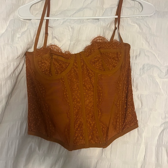 Urban corset - Picture 1 of 2